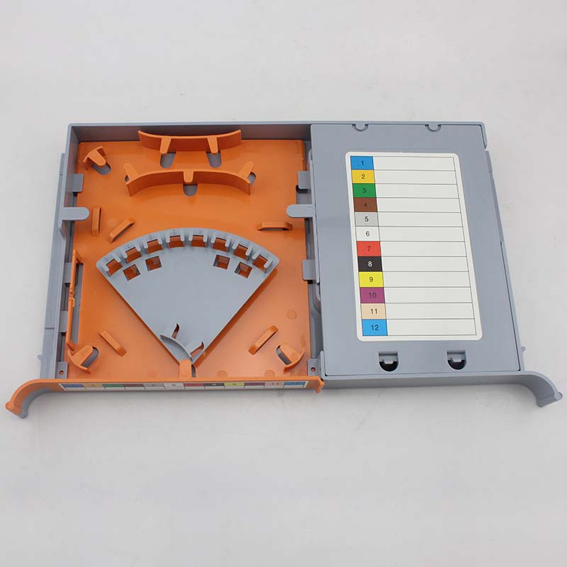 12 core integrated melt fiber plate