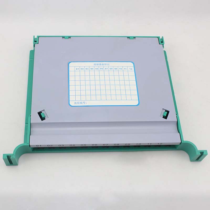 12 core integrated melt fiber plate